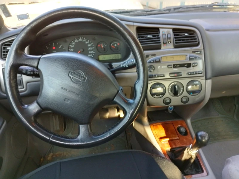Nissan Primera, снимка 5 - Автомобили и джипове - 52901838
