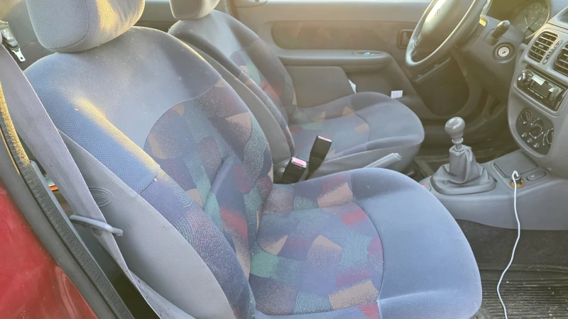 Renault Clio, снимка 8 - Автомобили и джипове - 53093258