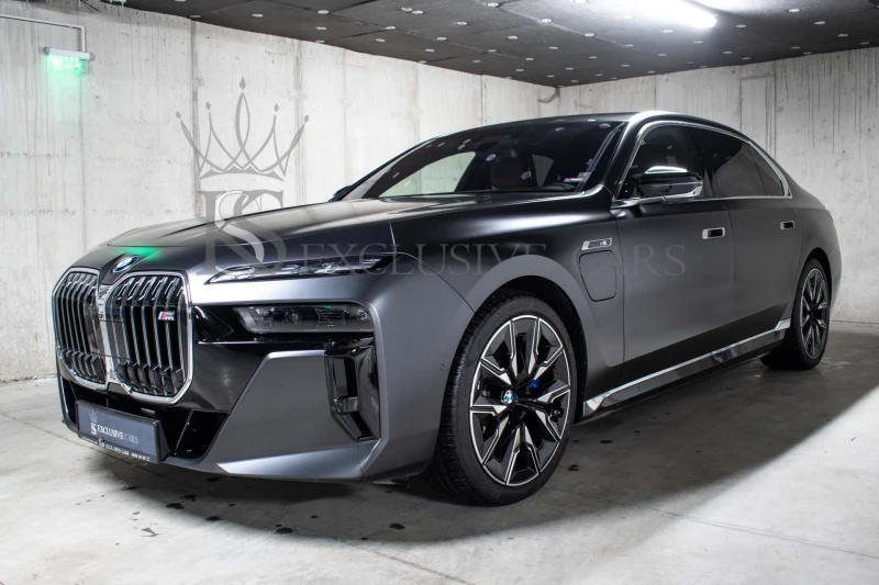 BMW 760 e* M-SPORT* TV* B & WI* SKY LOUNGE* EXECUTIVE LOUN - 129900 € / 254062.32 лв. - 16666772 1