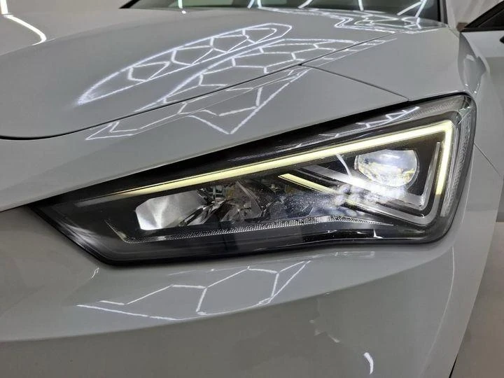 Seat Leon FR / 1.5 TSI, снимка 11 - Автомобили и джипове - 53184418