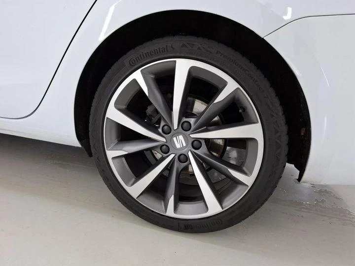 Seat Leon FR / 1.5 TSI, снимка 8 - Автомобили и джипове - 53184418