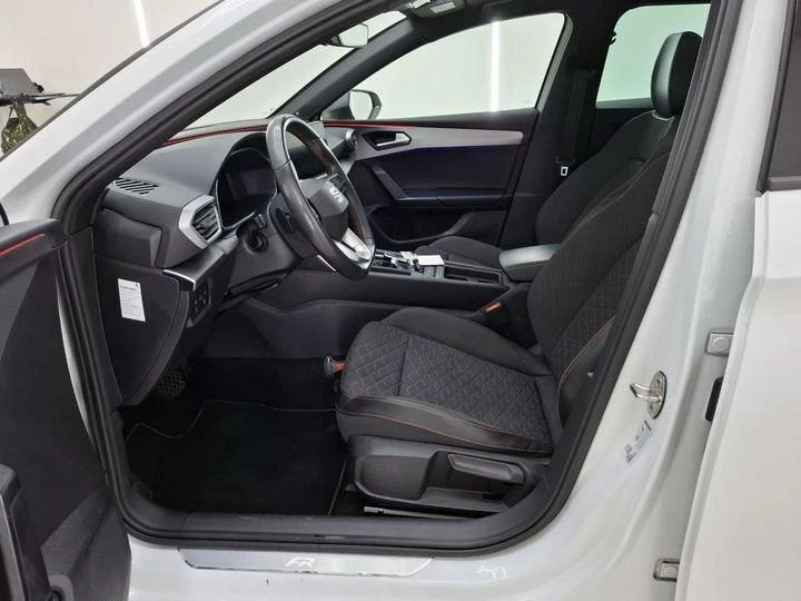 Seat Leon FR / 1.5 TSI, снимка 5 - Автомобили и джипове - 53184418
