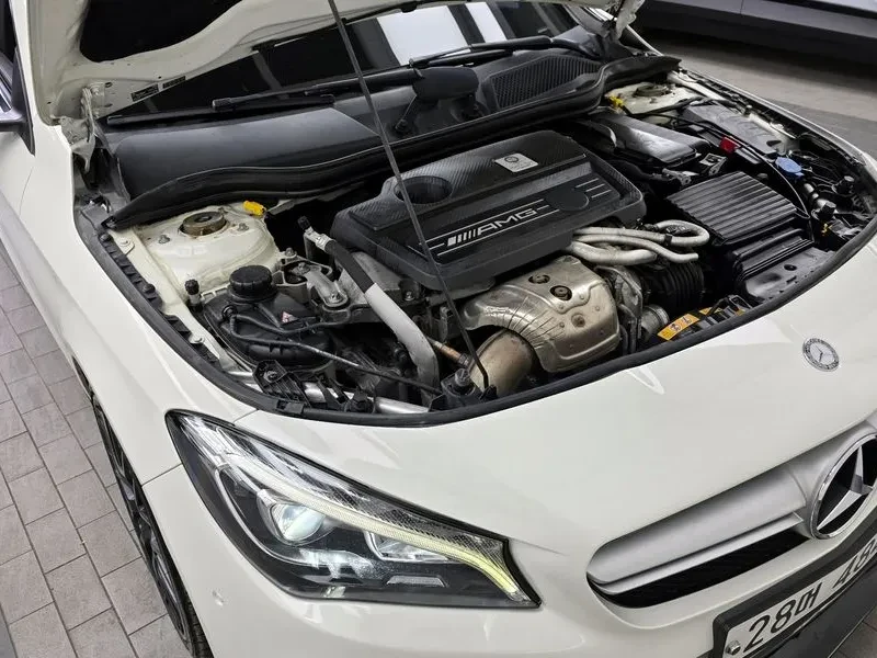 Mercedes-Benz CLA 2.5, снимка 6 - Автомобили и джипове - 54287828