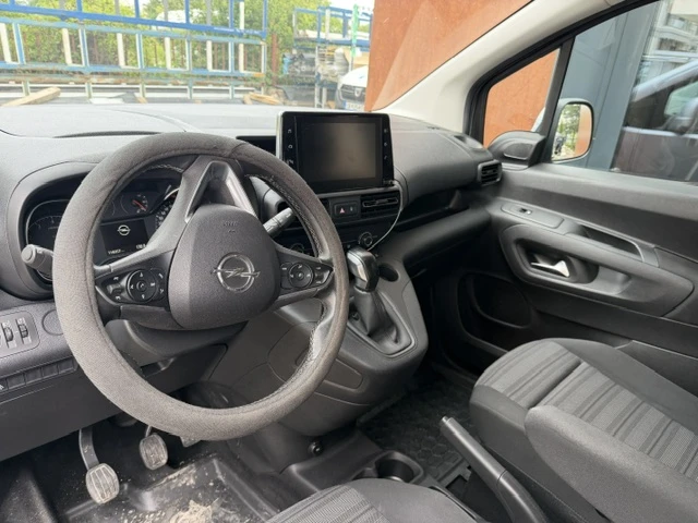 Opel Combo Life, снимка 7 - Автомобили и джипове - 55007634