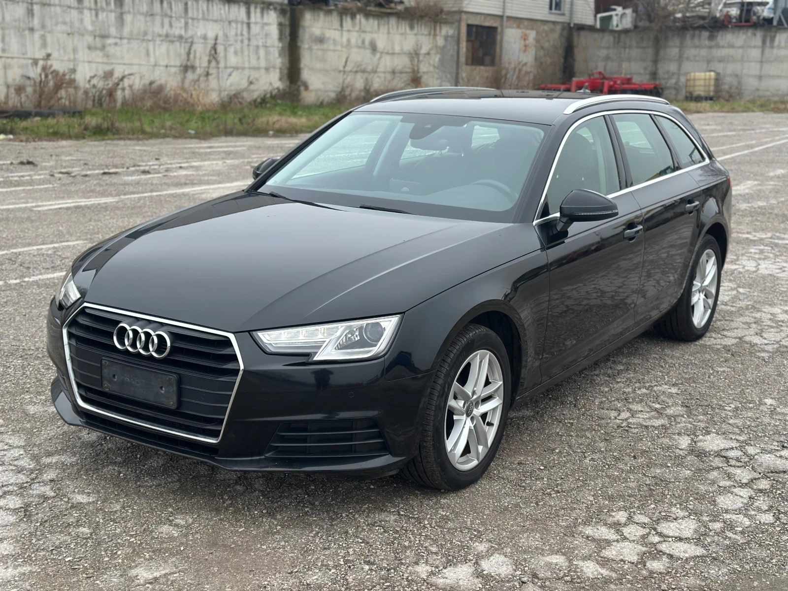 Audi A4 2.0 tdi 2018 година, снимка 1
