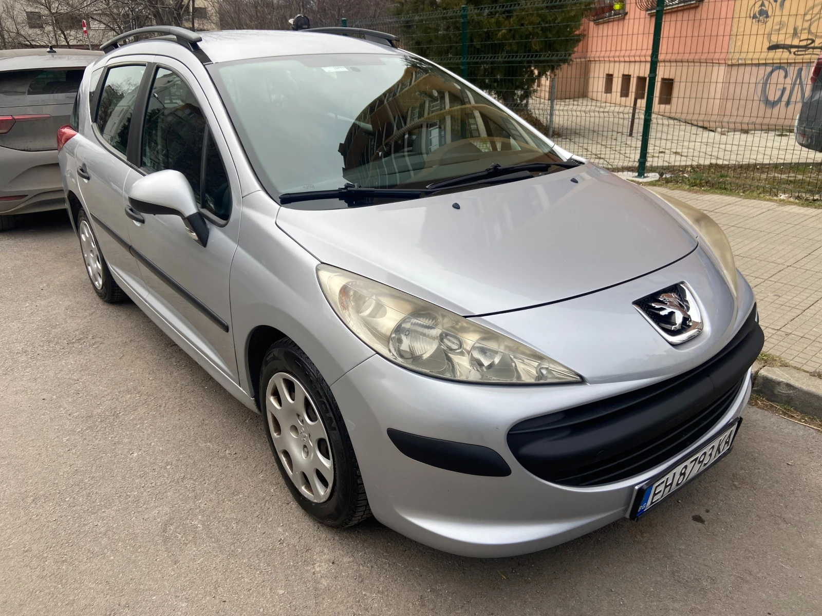 Peugeot 207 1.4I - изображение 3