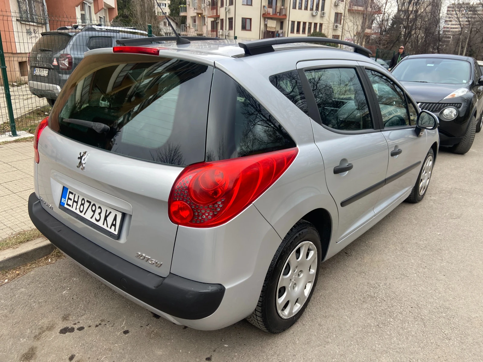 Peugeot 207 1.4I - изображение 4