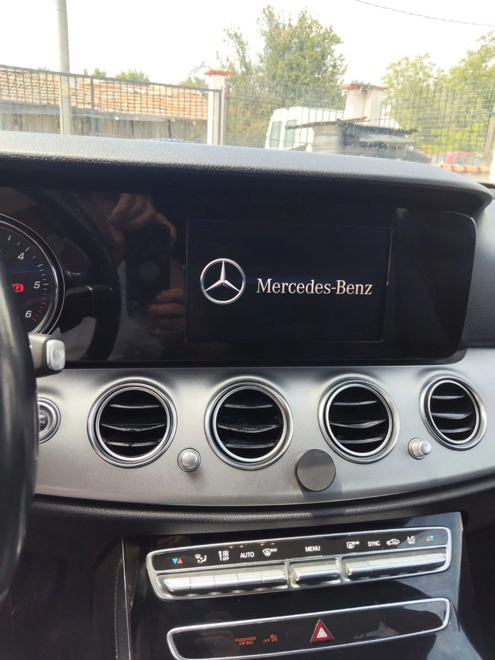 Mercedes-Benz E 200 Авангард - изображение 8