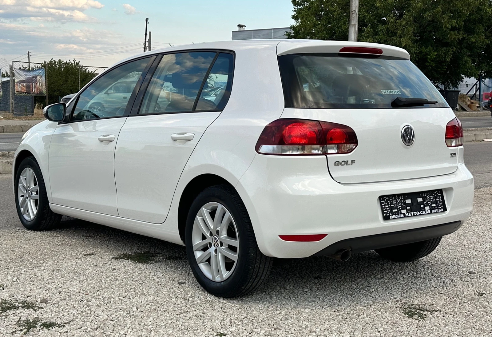 VW Golf 1.6TDI* HiGHLiNE - изображение 2