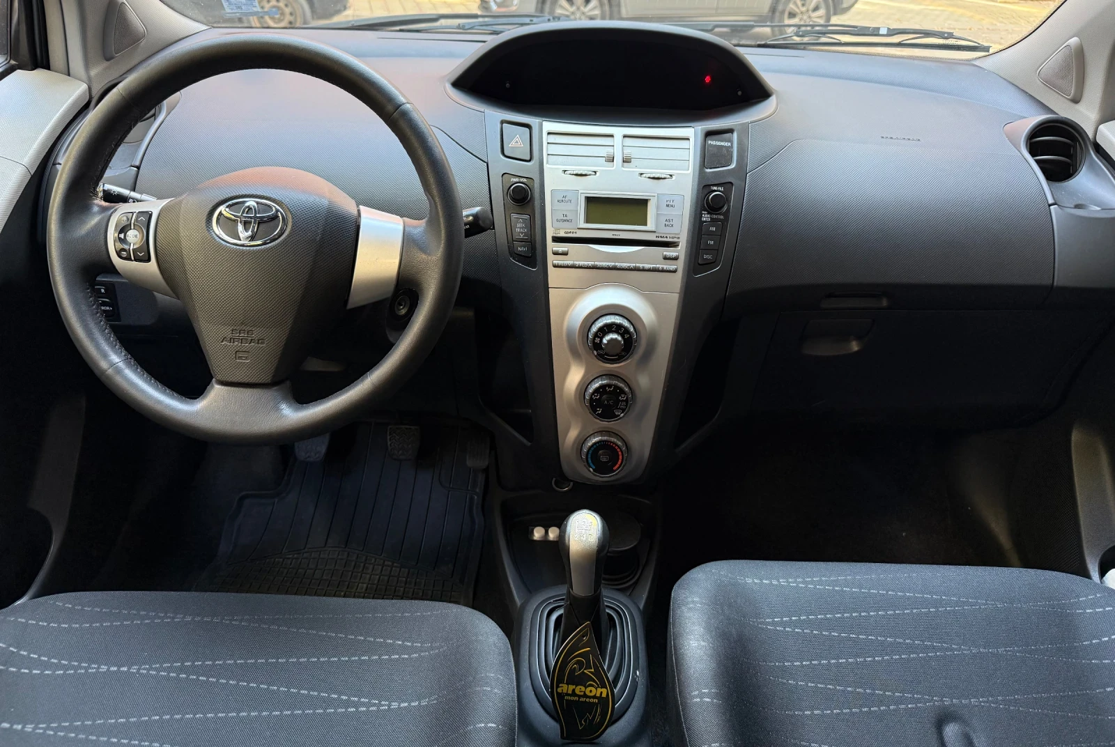 Toyota Yaris 1.3 Бензин - изображение 9