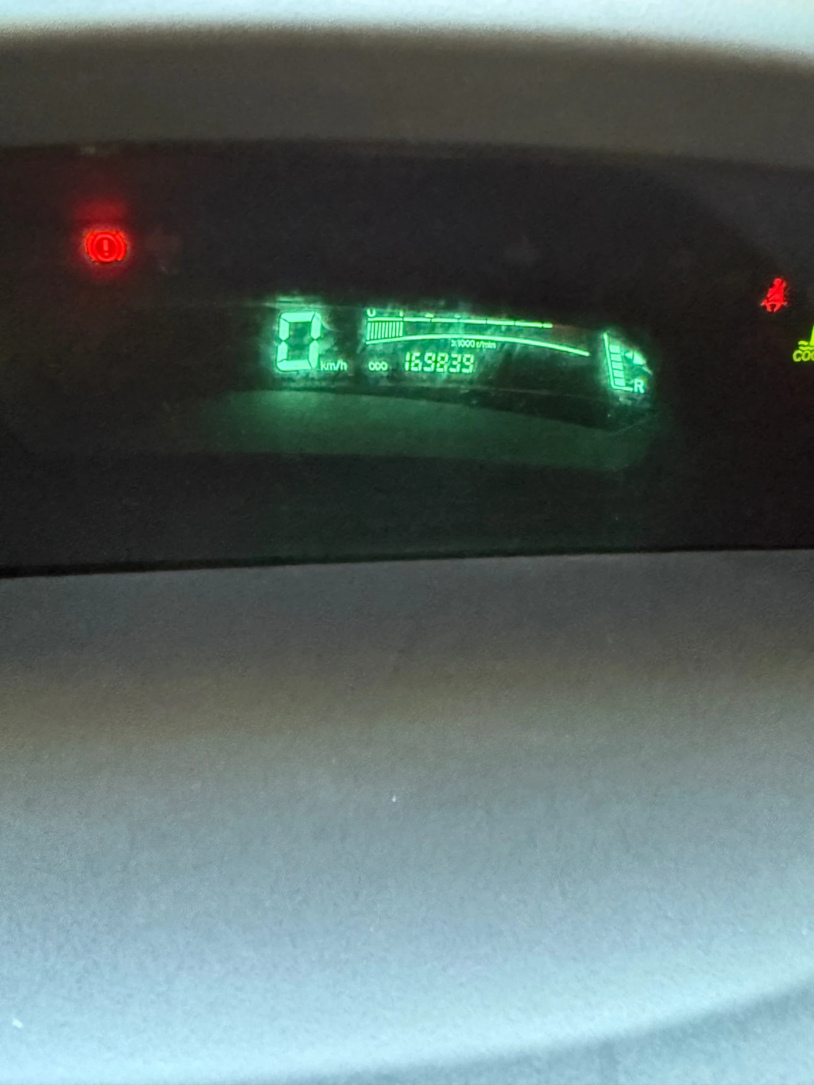 Toyota Yaris 1.3 Бензин - изображение 10