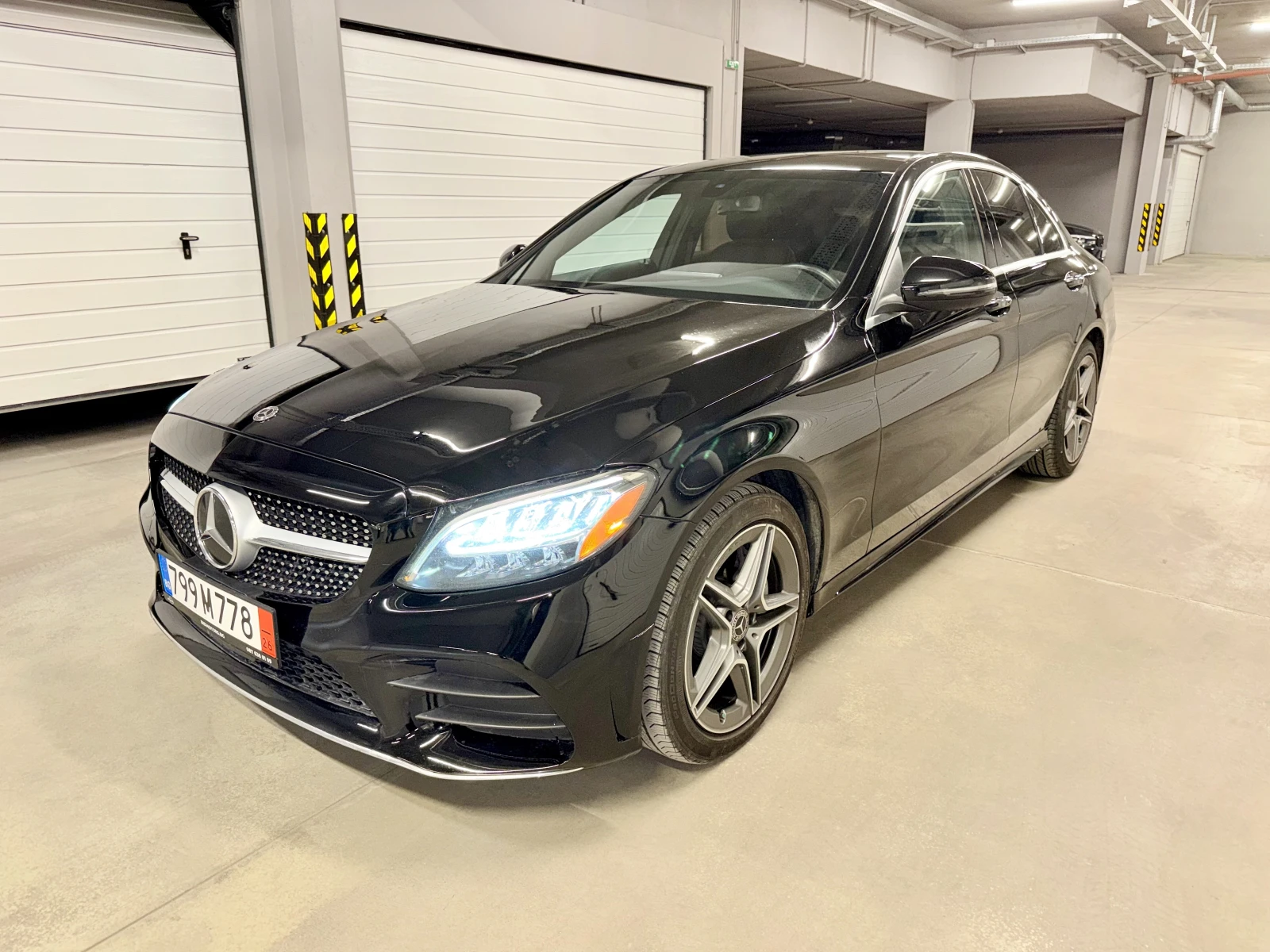 Mercedes-Benz C 300 4 Matic, AMG пакет, Burmester, нов внос Америка