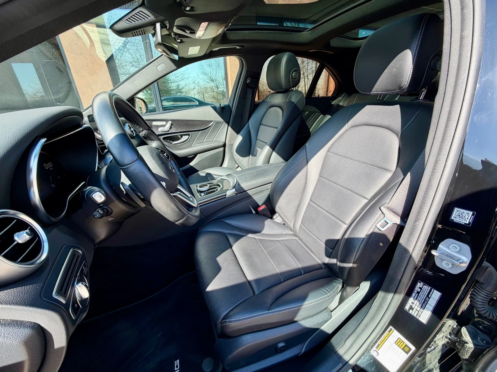 Mercedes-Benz C 300 4 Matic, AMG пакет, Burmester, технотест, снимка 13 - Автомобили и джипове - 53542696