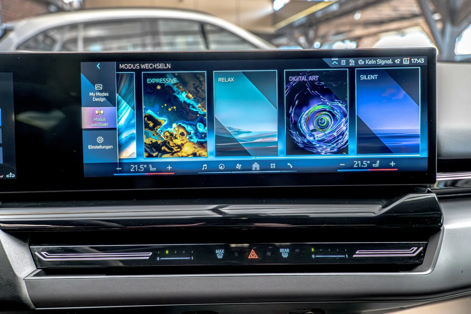 BMW 520 i/Ambient/Virtual/Active Guard/Adaptive Led/Pedest, снимка 11 - Автомобили и джипове - 54344699