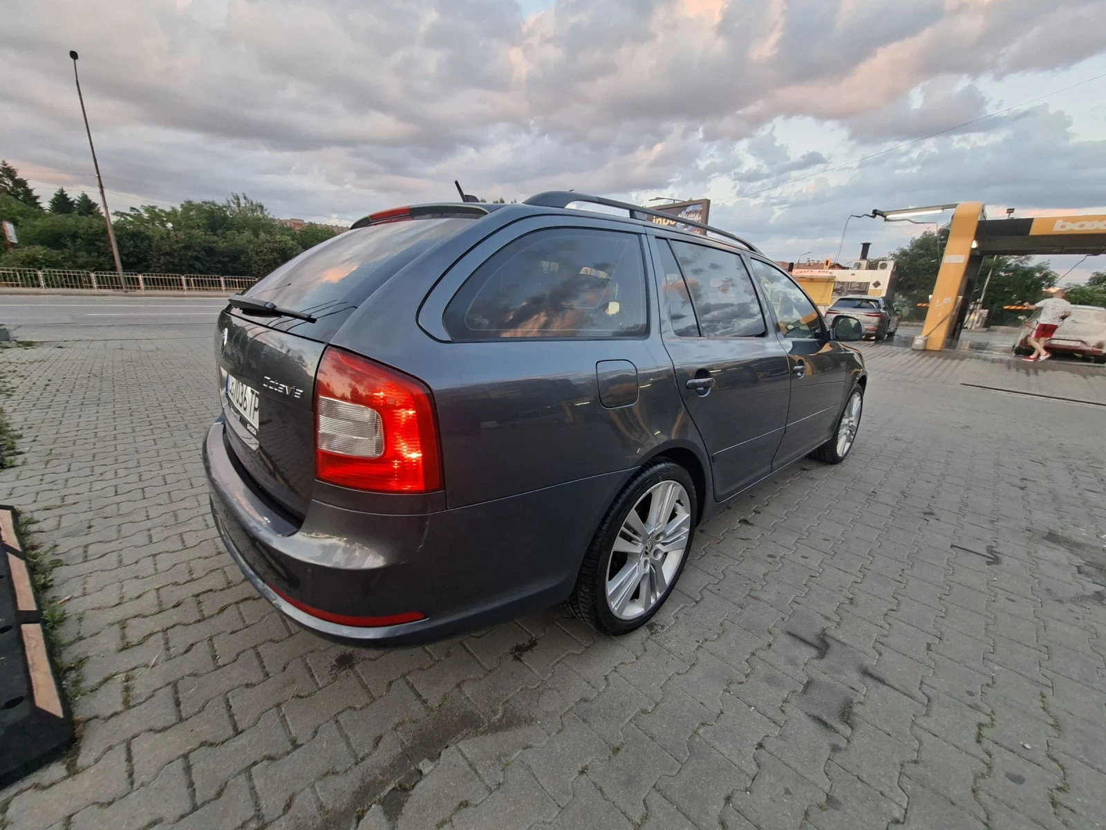 Skoda Octavia 2.0 TDI VRS 170hp, снимка 6 - Автомобили и джипове - 54812086