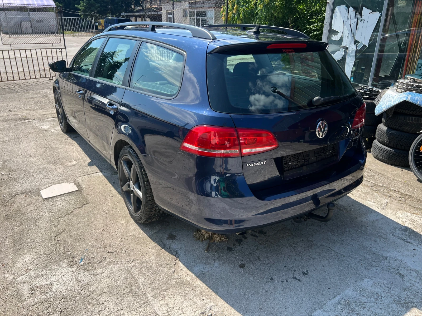 VW Passat 1.6TDI 105kc., снимка 4 - Автомобили и джипове - 55258482