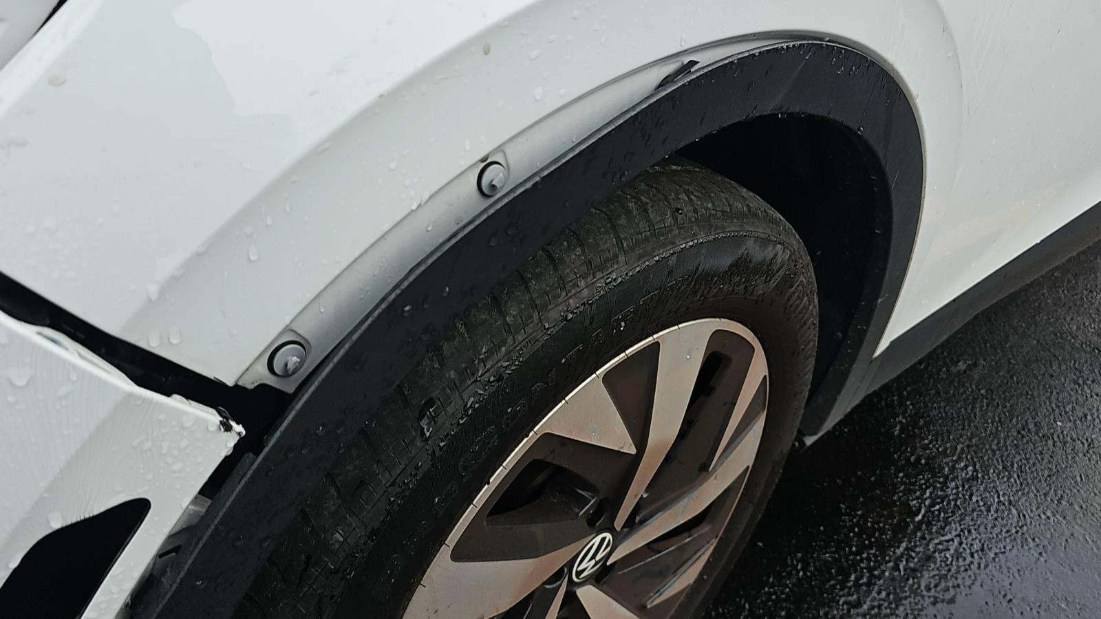 VW ID.4 Pro, снимка 15 - Автомобили и джипове - 55572029