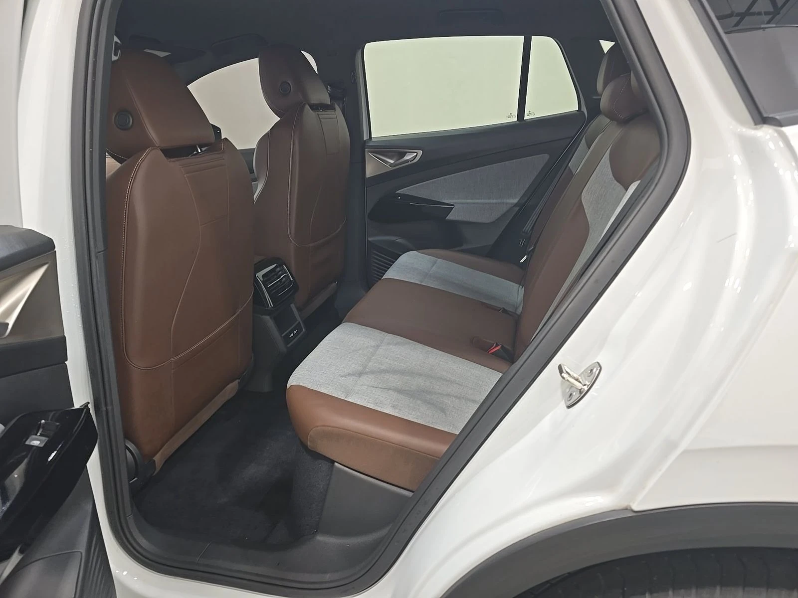 VW ID.4 Pro, снимка 11 - Автомобили и джипове - 55572029