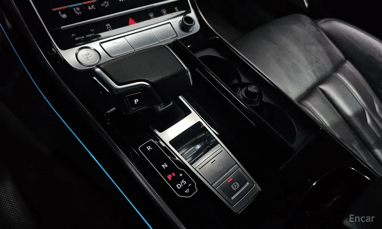 Audi A8  50 TDI Quattro LWB /ОБДУХВАНЕ/ПАНОРАМА/ДИСТРОНИК, снимка 9 - Автомобили и джипове - 55923545