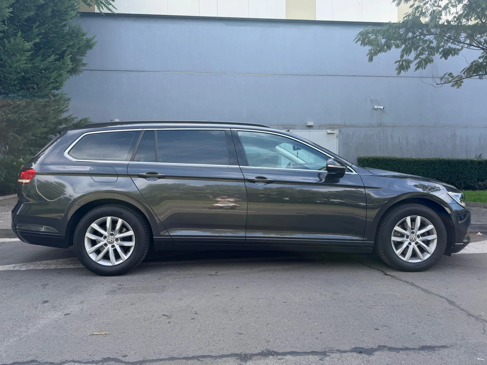 VW Passat TDI DSG ACC LED ПАНОРАМА, снимка 3 - Автомобили и джипове - 55974830