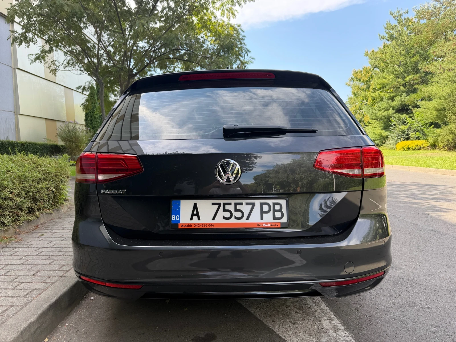 VW Passat TDI DSG ACC LED ПАНОРАМА, снимка 8 - Автомобили и джипове - 55974830
