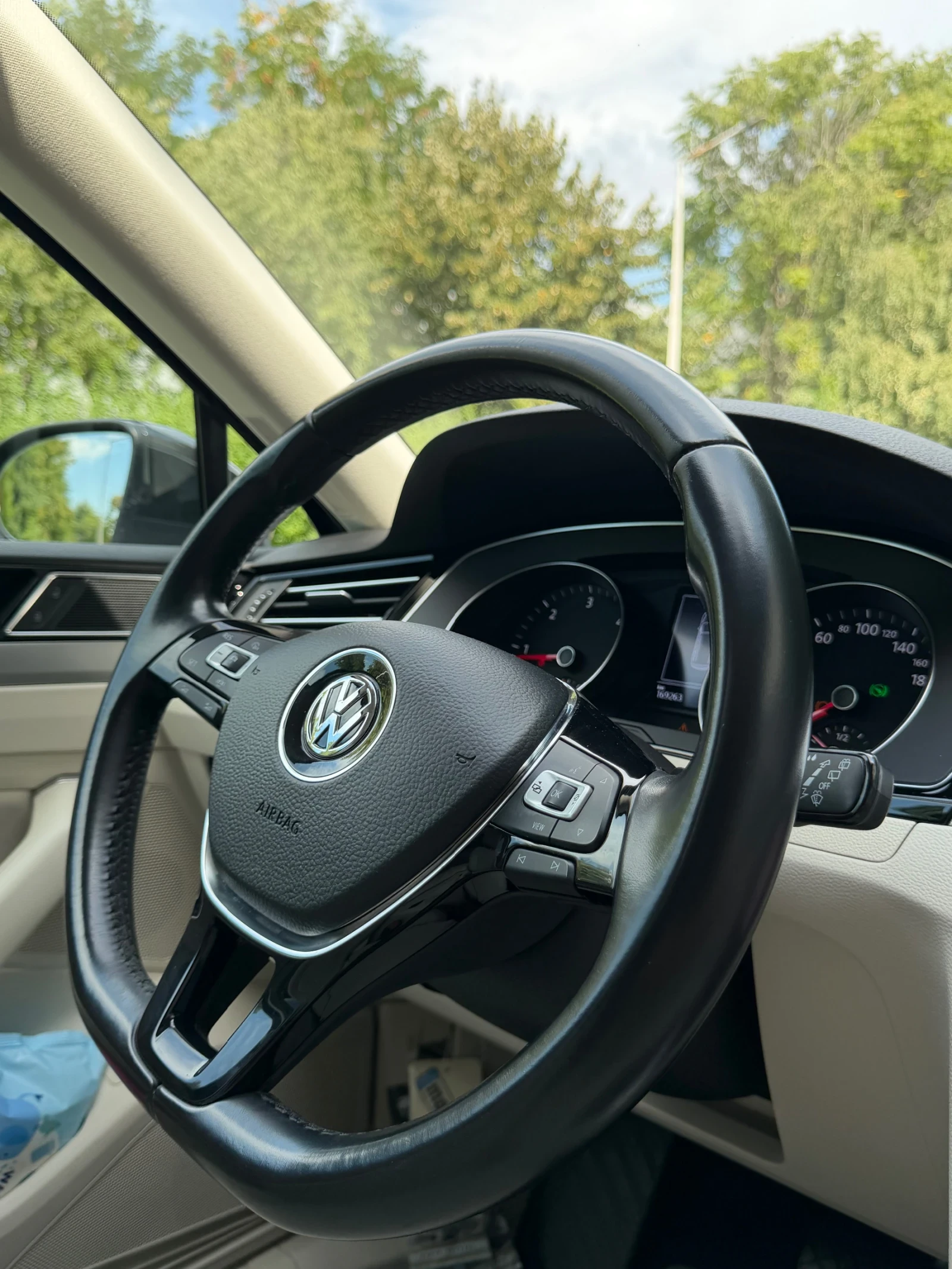 VW Passat TDI DSG ACC LED ПАНОРАМА, снимка 12 - Автомобили и джипове - 55974830