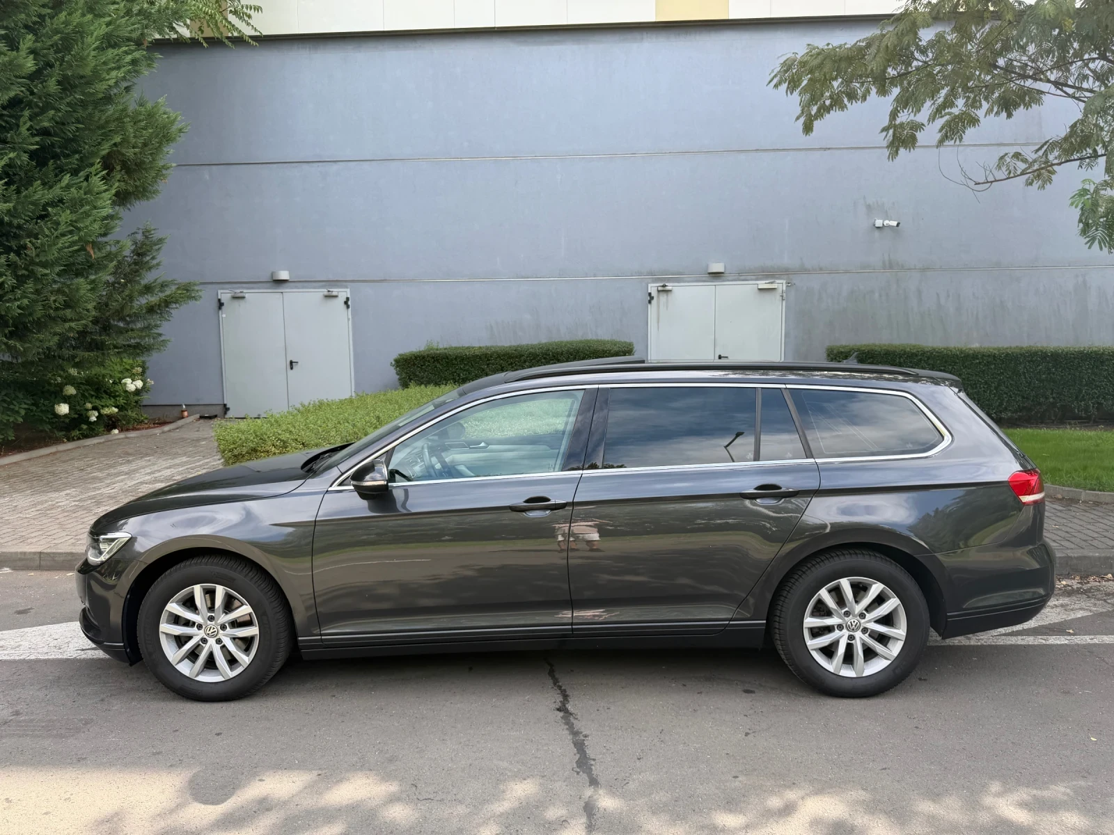 VW Passat TDI DSG ACC LED ПАНОРАМА, снимка 6 - Автомобили и джипове - 55974830