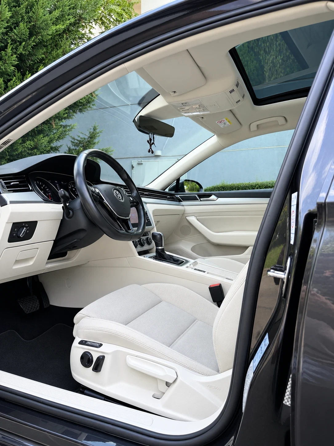 VW Passat DSG7 | 2019 | 169 500 км РЕАЛНИ| ПАНОРАМА| ACC| LE, снимка 3 - Автомобили и джипове - 55974830
