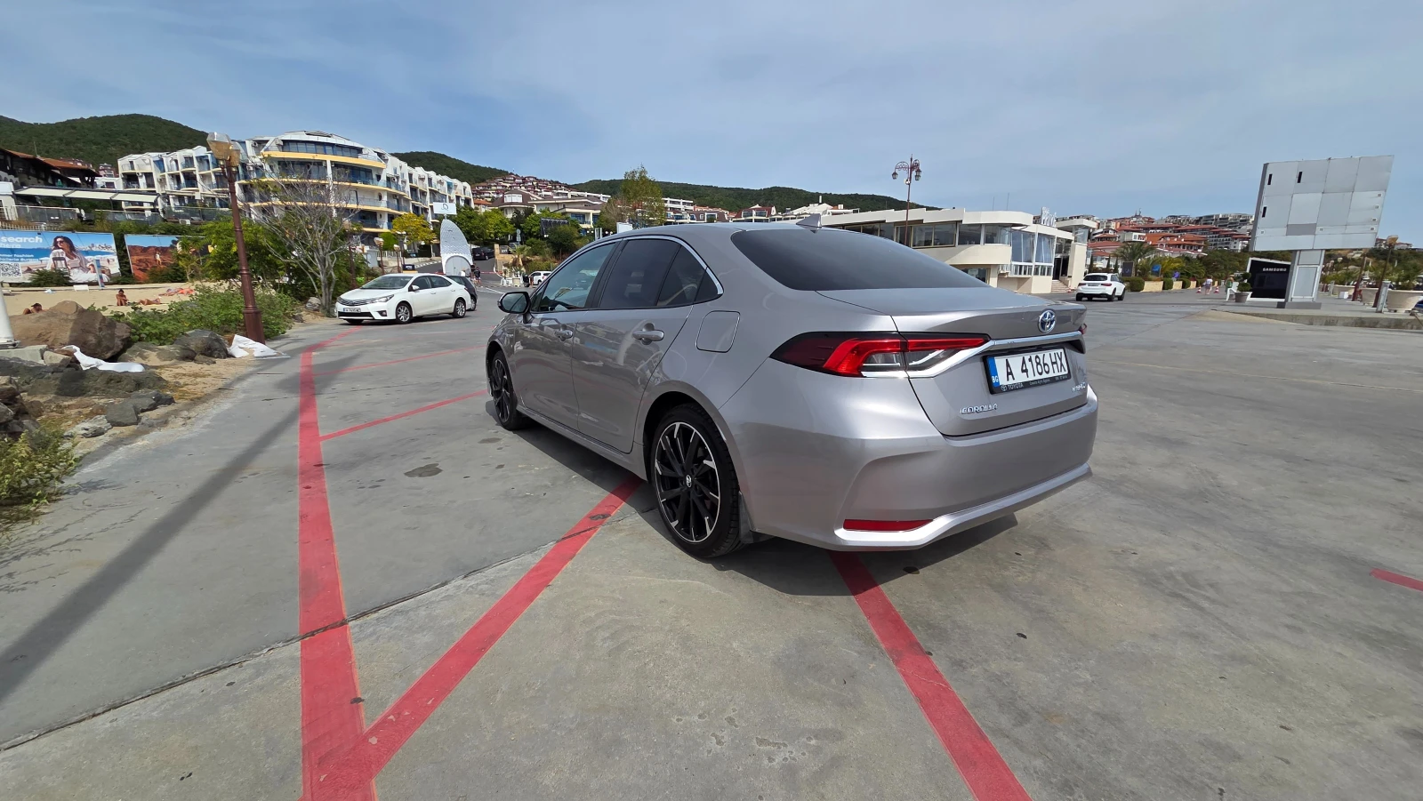 Toyota Corolla EXECUTIVE PLUS, снимка 12 - Автомобили и джипове - 56083928