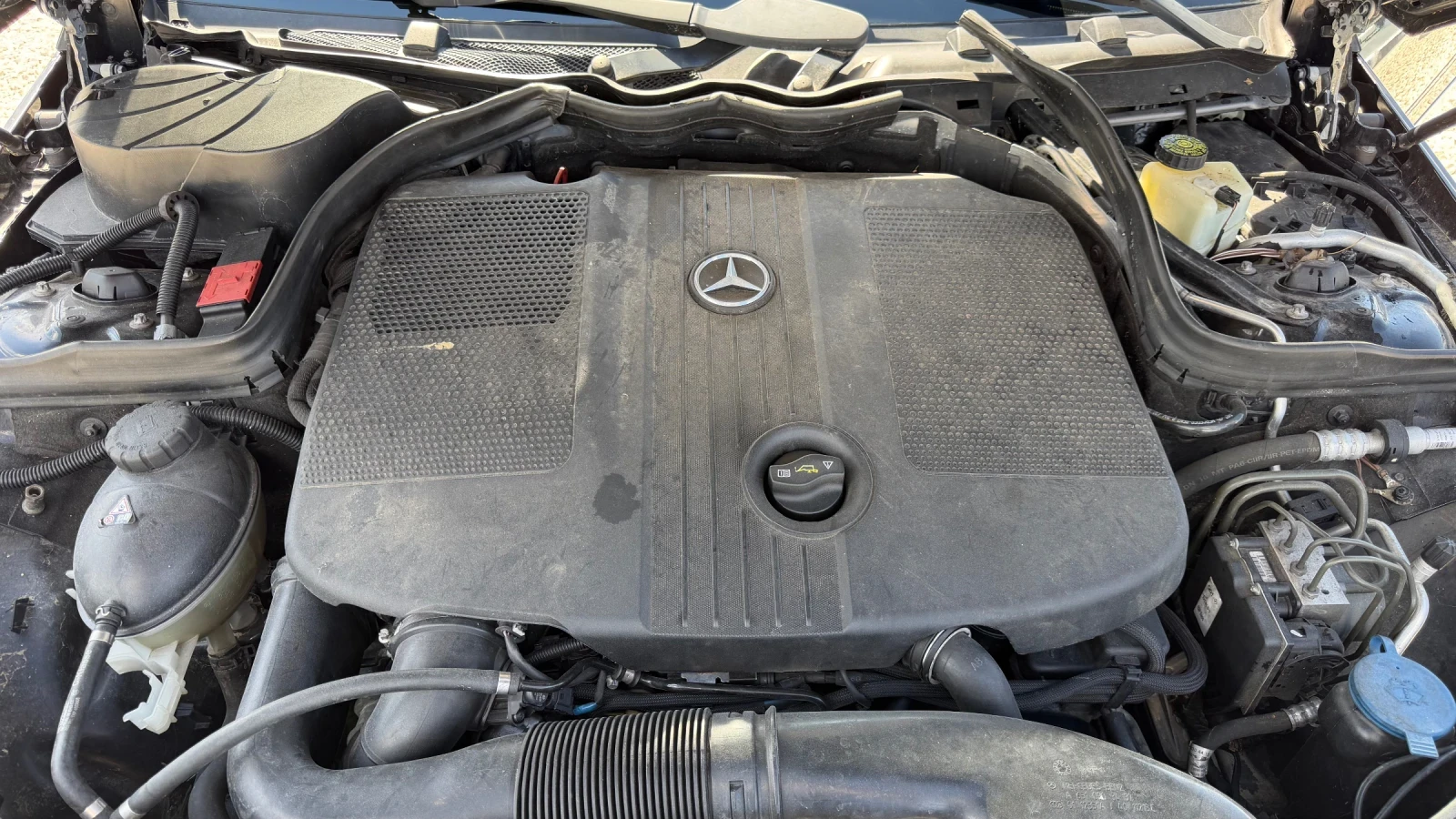 Mercedes-Benz E 250 CDI БАРТЕР ЛИЗИНГ АВТОМАТИК, снимка 12 - Автомобили и джипове - 56315318