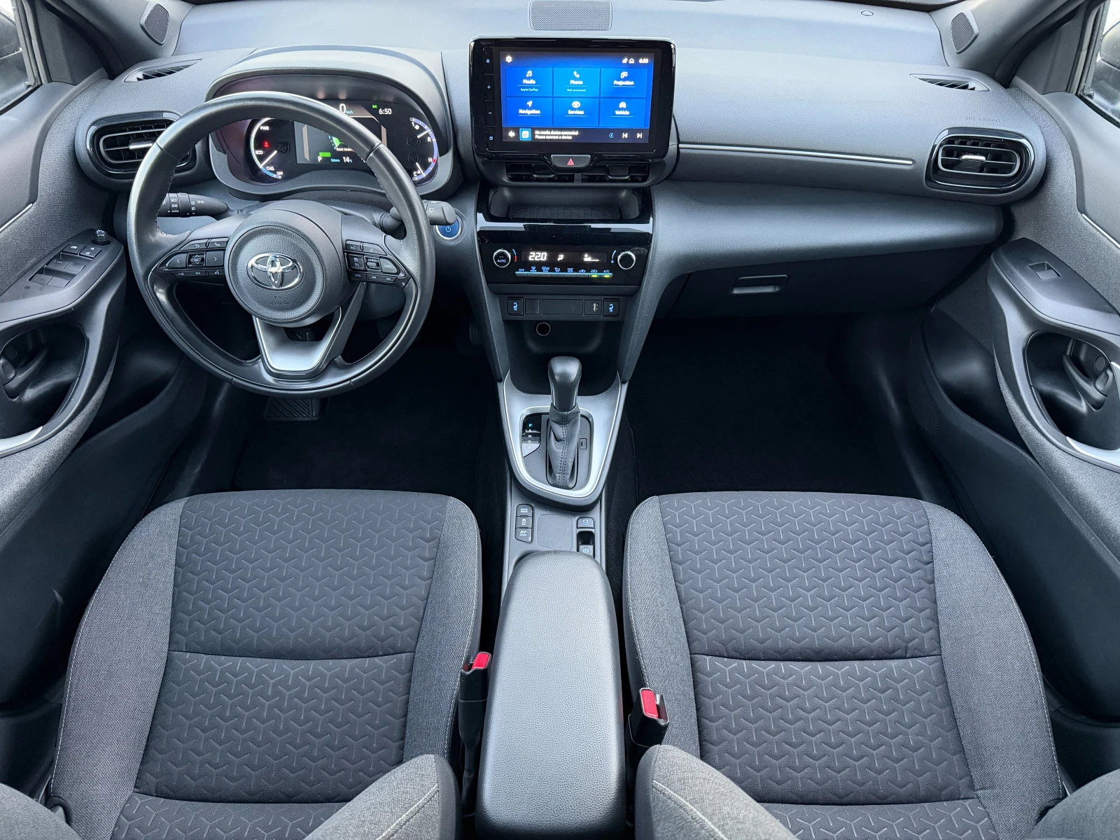 Toyota Yaris Cross Hybrid 97000km | Mobile.bg � ����������� 7