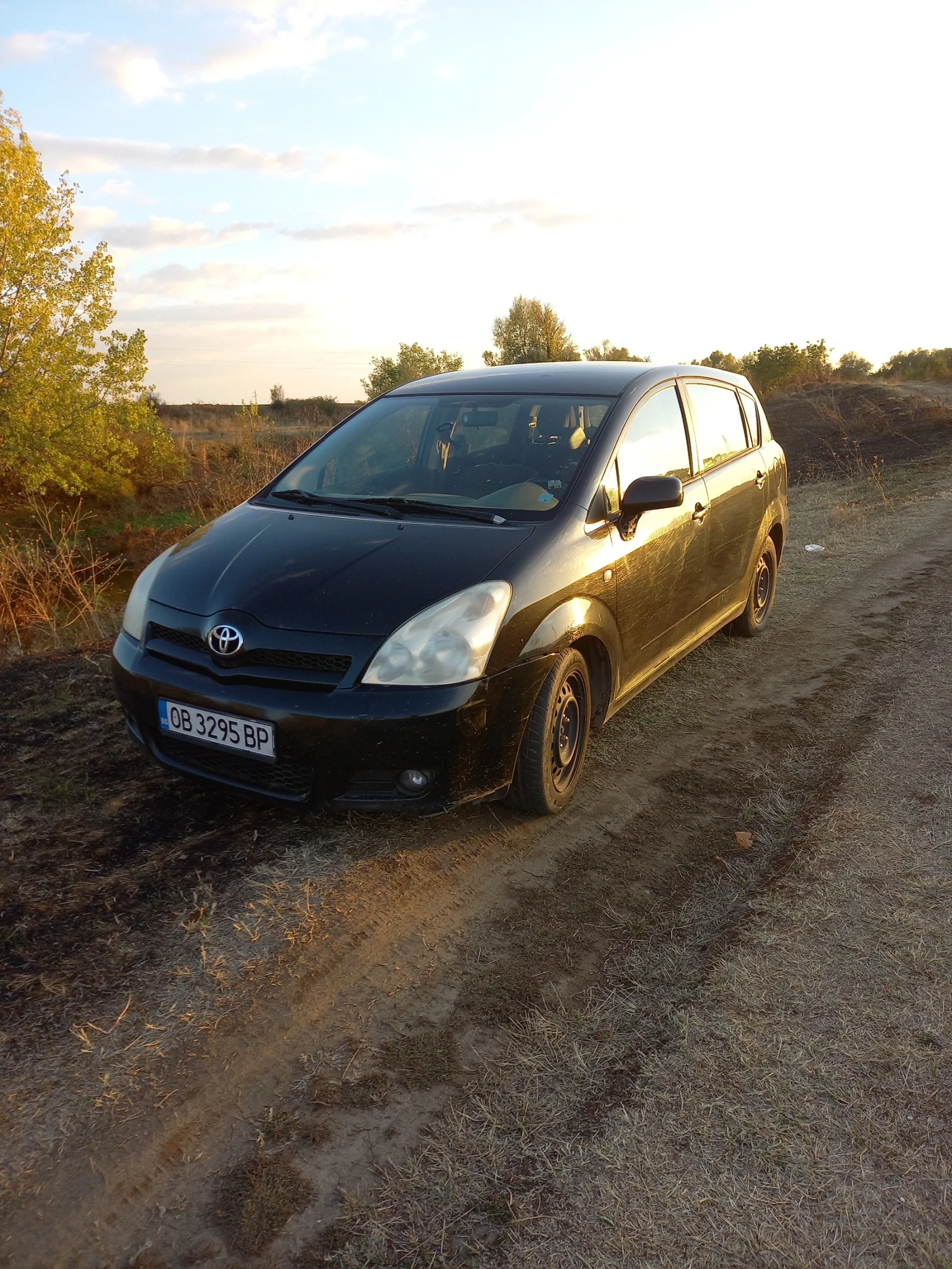 Toyota Corolla verso, снимка 2 - Автомобили и джипове - 56569861