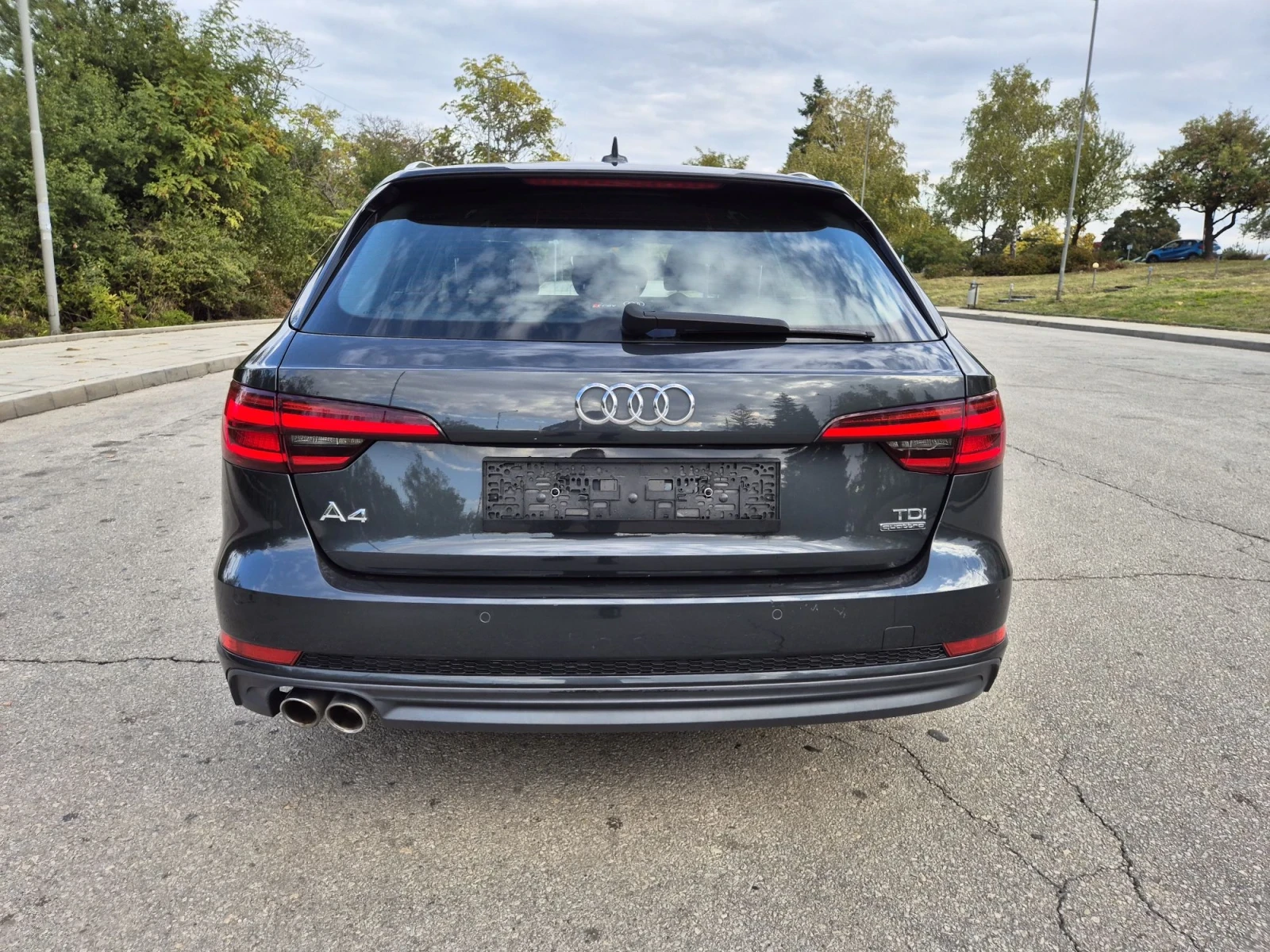 Audi A4 2.0TDI 3xS Line Quattro 190�� Distr Matrix | Mobile.bg � ����������� 6