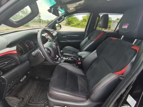 Toyota Hilux 2.8 GR-SPORT, снимка 7