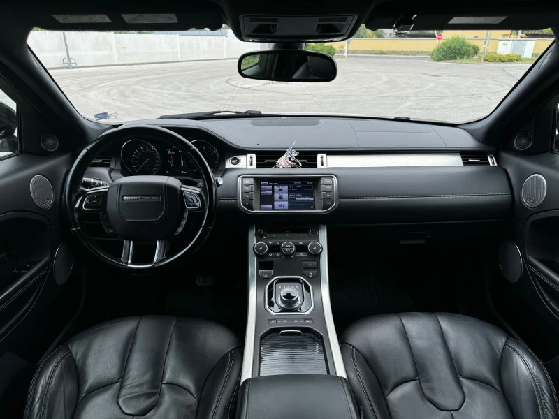 Land Rover Range Rover Evoque 2.2 TD4 AWD, снимка 12 - Автомобили и джипове - 47281888