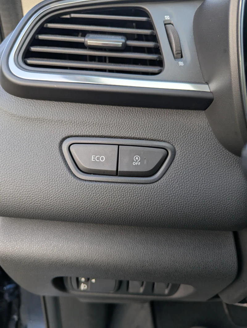 Renault Kadjar 1.5 dci, снимка 11 - Автомобили и джипове - 53022716