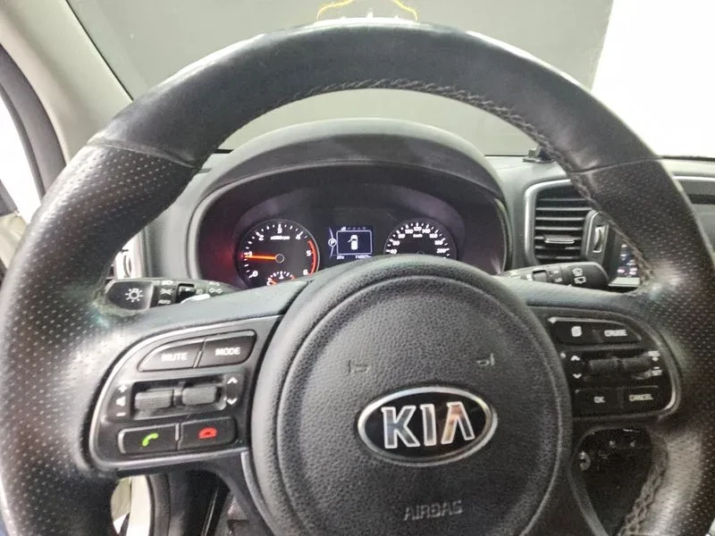 Kia Sportage 2.0 2Wd Noblesse Special, снимка 8 - Автомобили и джипове - 55833889