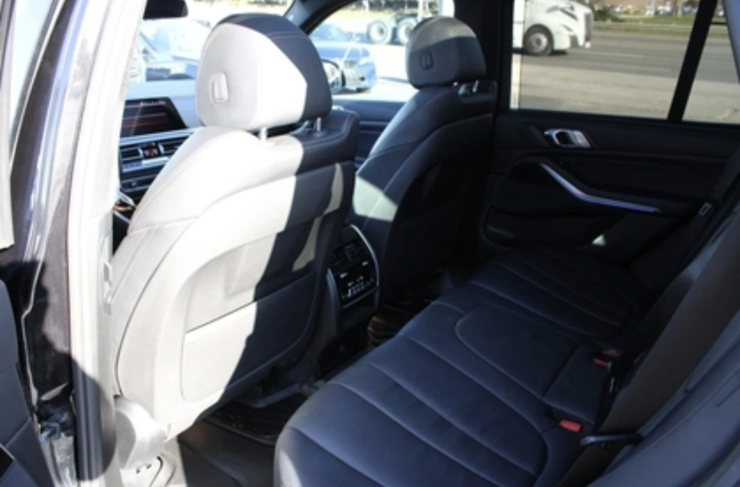 BMW X5 xDrive40i  - изображение 8