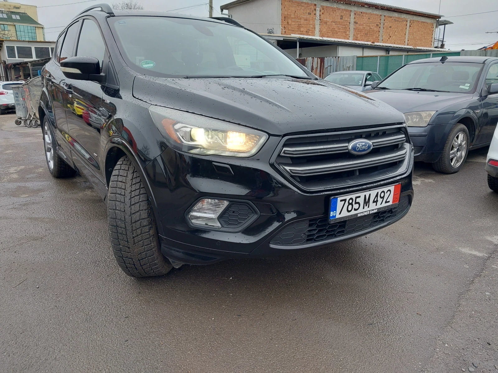 Ford Kuga 2.0D 4?4 ST 180k. Панорама - изображение 4