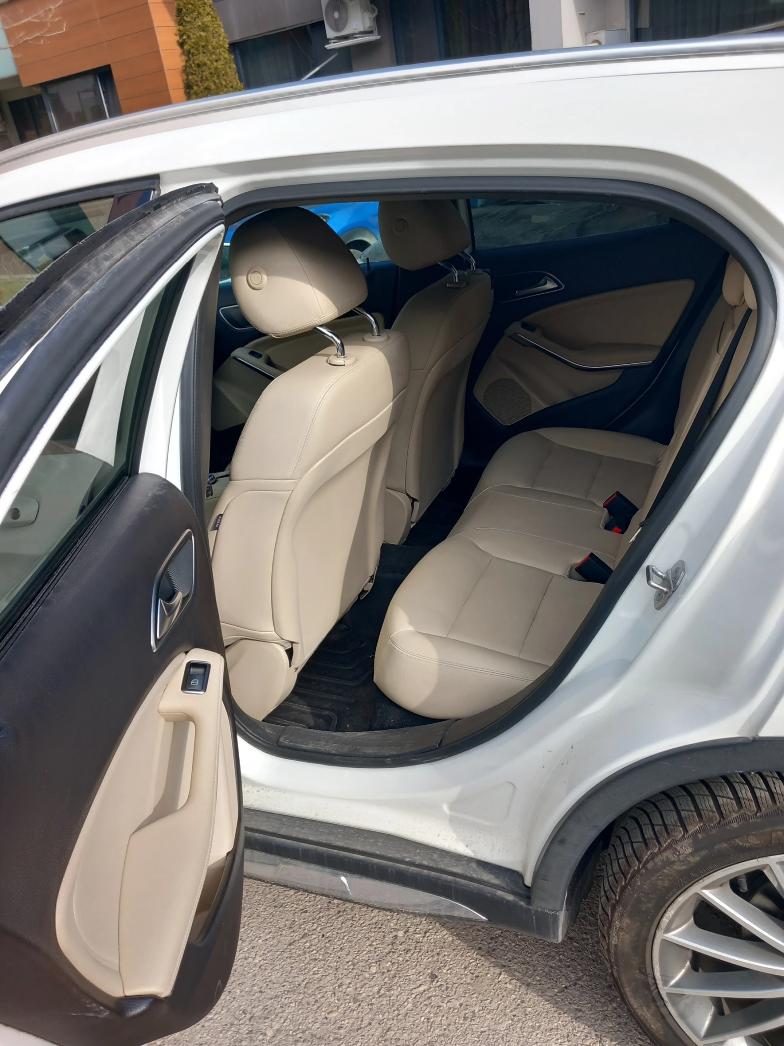 Mercedes-Benz GLA 250  - изображение 9