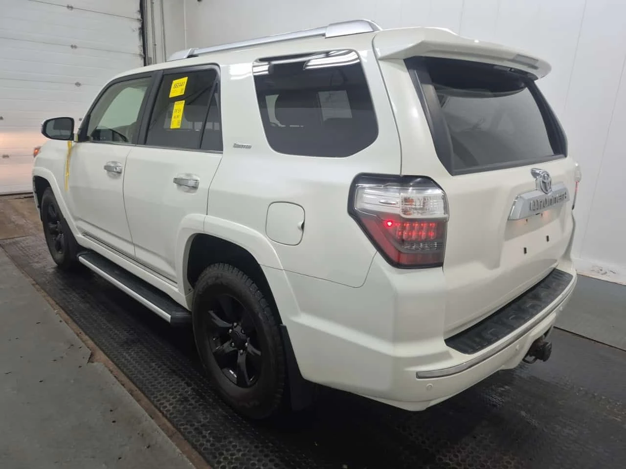 Toyota 4runner * 4WD * 2 КЛЮЧА* ПАНО* ПОДГРЕВ* KEYLESS* , снимка 4 - Автомобили и джипове - 54001832