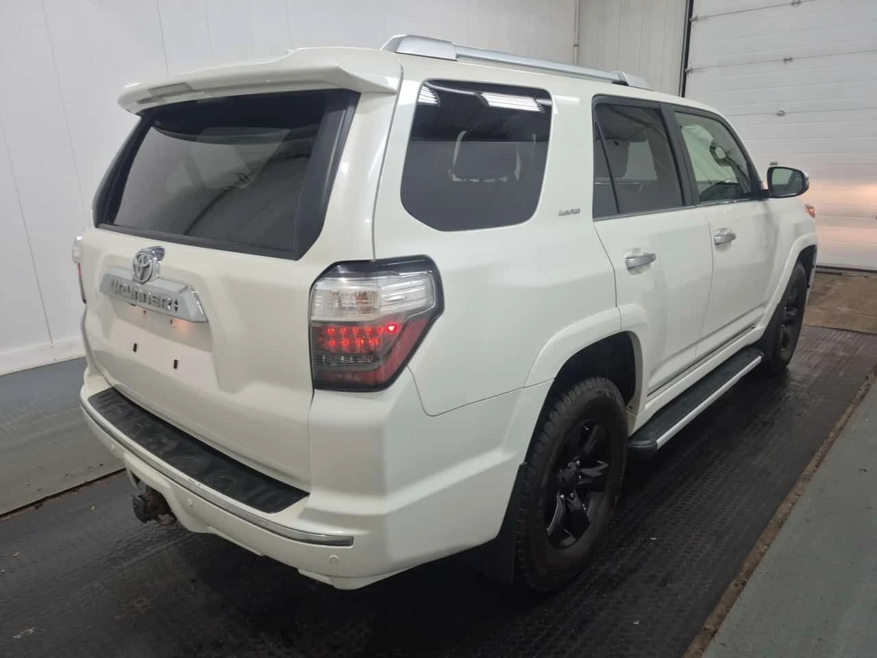 Toyota 4runner * 4WD * 2 КЛЮЧА* ПАНО* ПОДГРЕВ* KEYLESS* , снимка 9 - Автомобили и джипове - 54001832