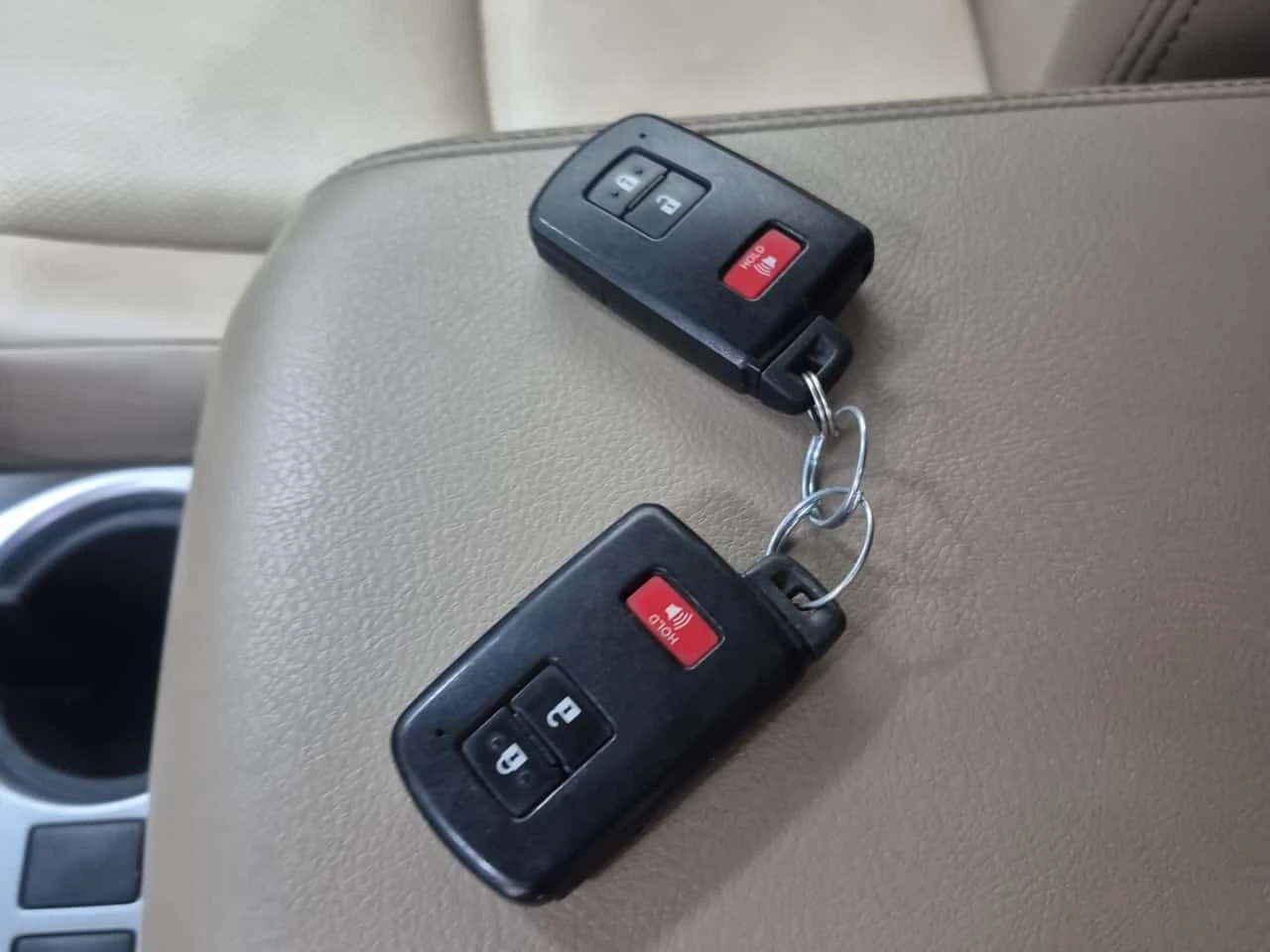 Toyota 4runner * 4WD * 2 КЛЮЧА* ПАНО* ПОДГРЕВ* KEYLESS* , снимка 8 - Автомобили и джипове - 54001832