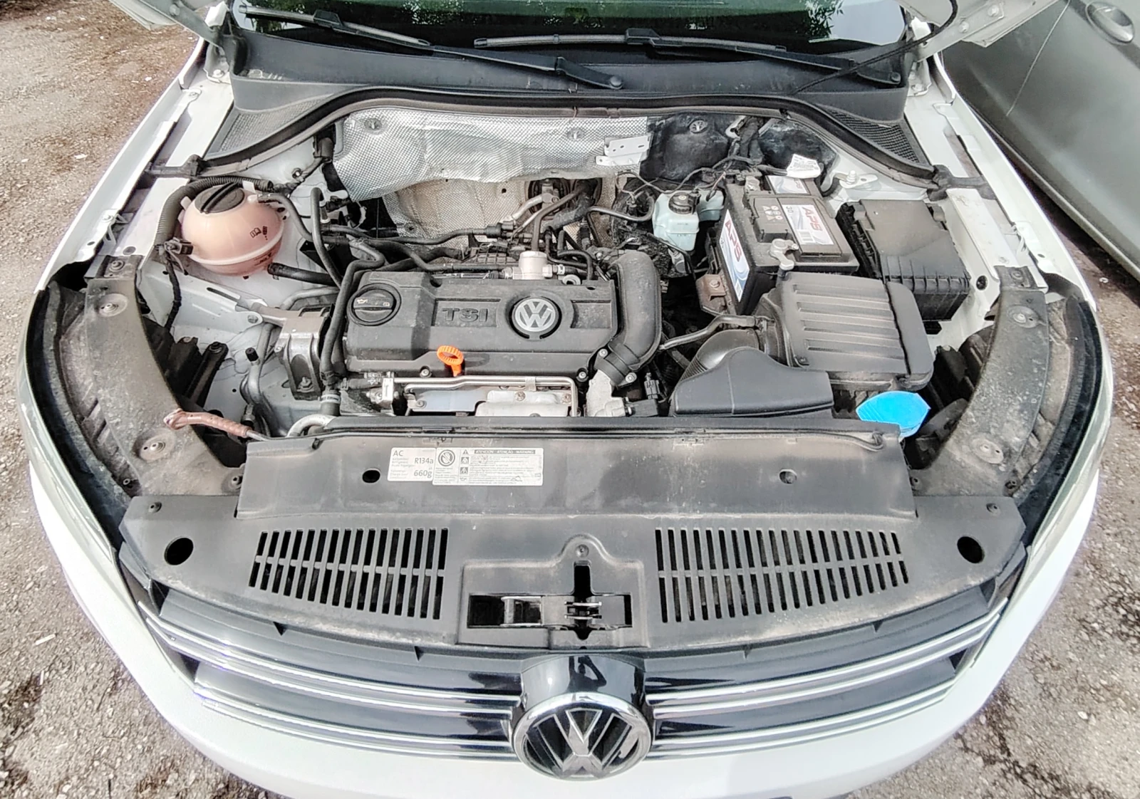 VW Tiguan PANORAMA, снимка 8 - Автомобили и джипове - 54482112