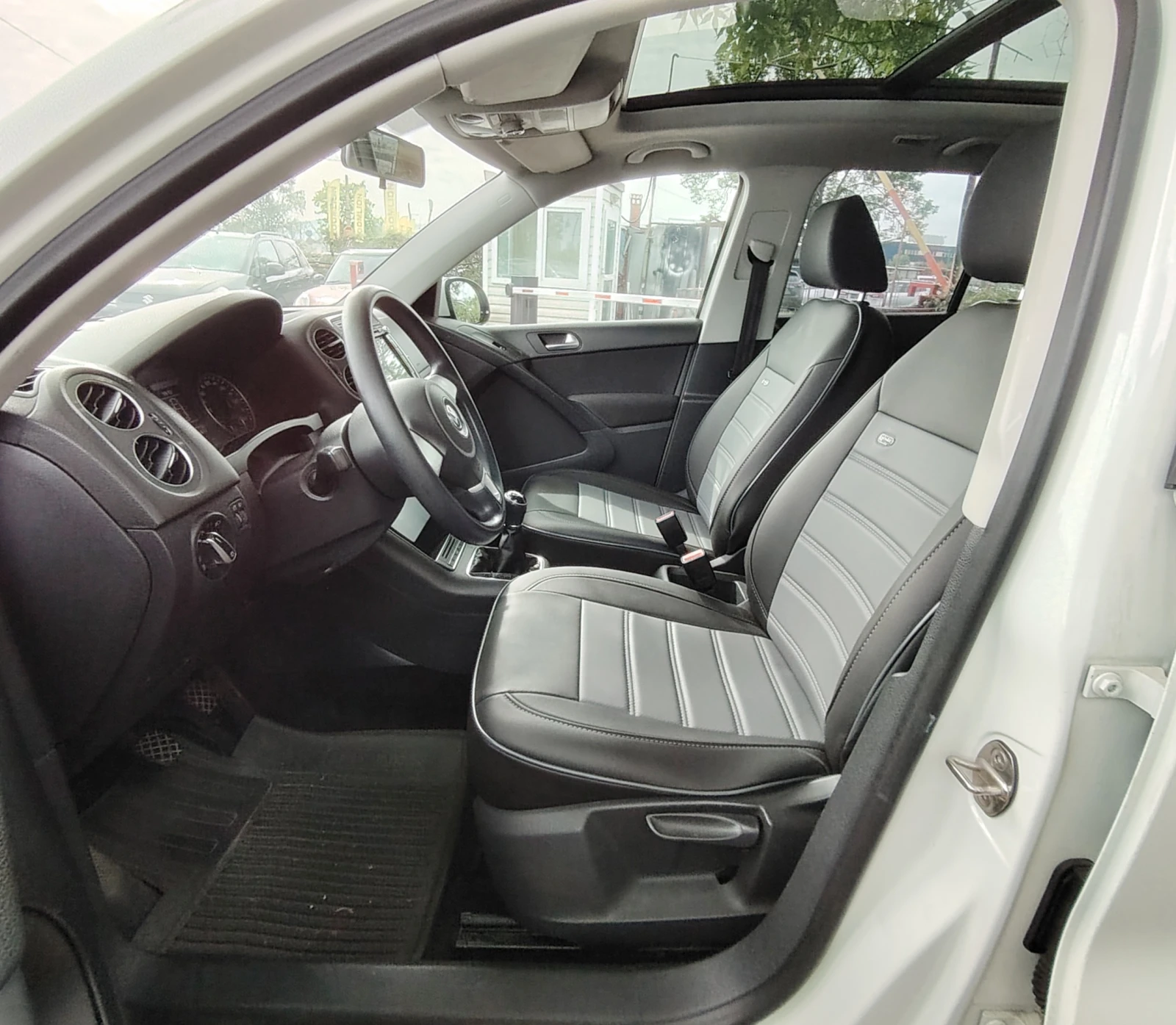VW Tiguan PANORAMA, снимка 10 - Автомобили и джипове - 54482112