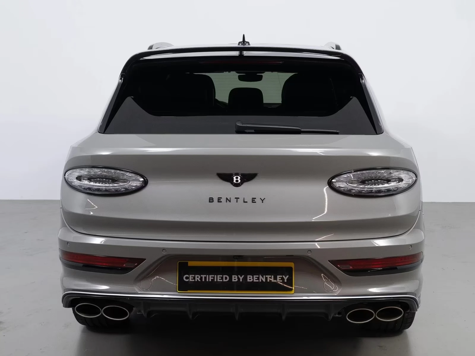 Bentley Bentayga V8 SPEED CARBON MULLINER TV NAIM, снимка 4 - Автомобили и джипове - 54945549