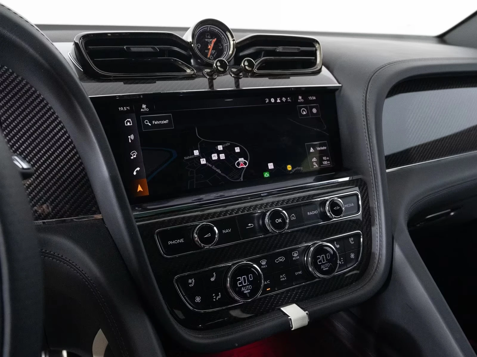 Bentley Bentayga V8 SPEED CARBON MULLINER TV NAIM, снимка 10 - Автомобили и джипове - 54945549