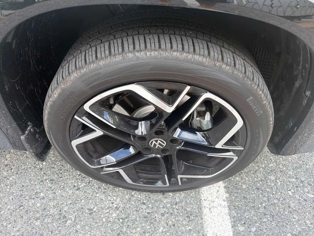 VW Tiguan * Highline Turbo R Line* АВТОКРЕДИТ* , снимка 7 - Автомобили и джипове - 55194942