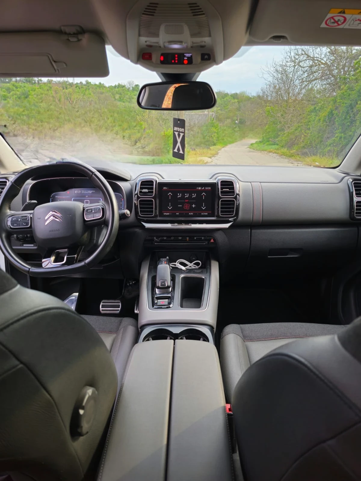 Citroen C5 Aircross, снимка 10 - Автомобили и джипове - 55313412