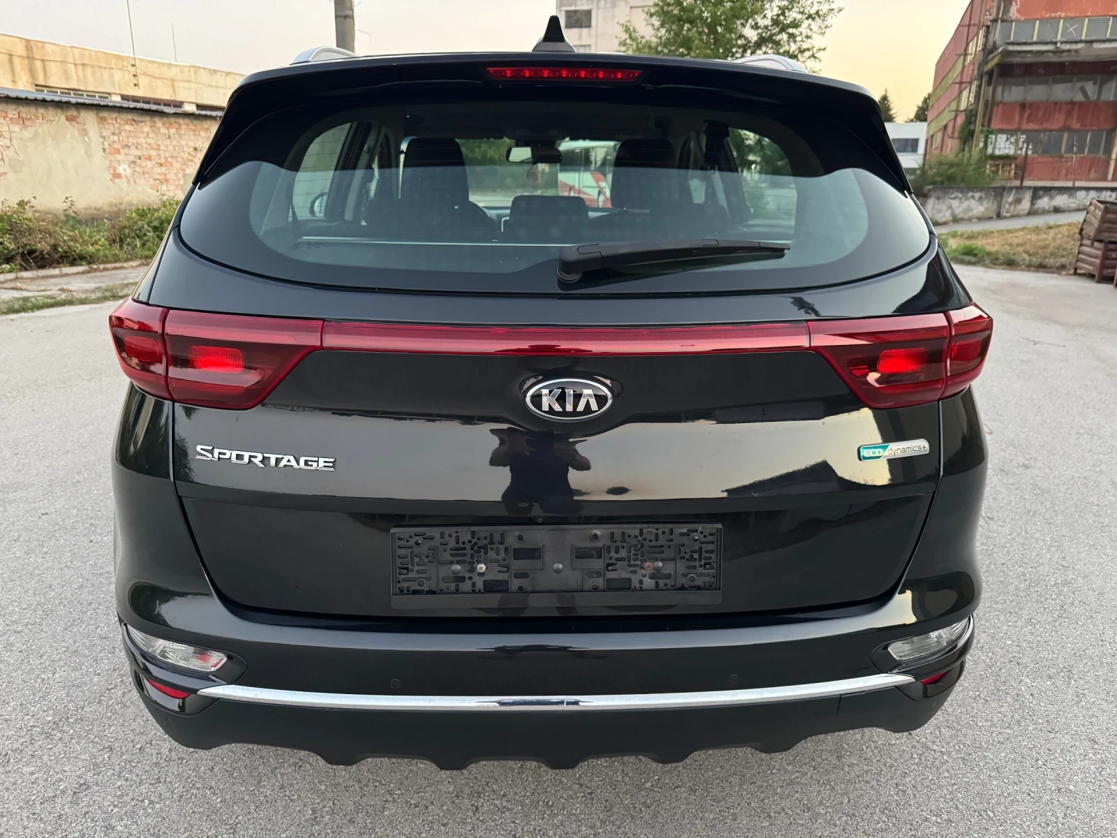 Kia Sportage 1.6CRDI MILD HIBRID, снимка 6 - Автомобили и джипове - 55607534